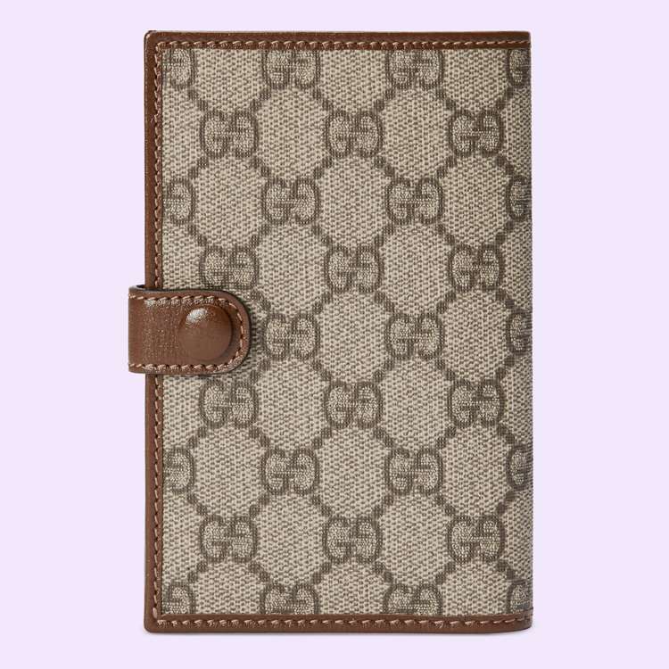 724562.92TCG.8563.009.080.0000.Light GG passport case with Interlocking G